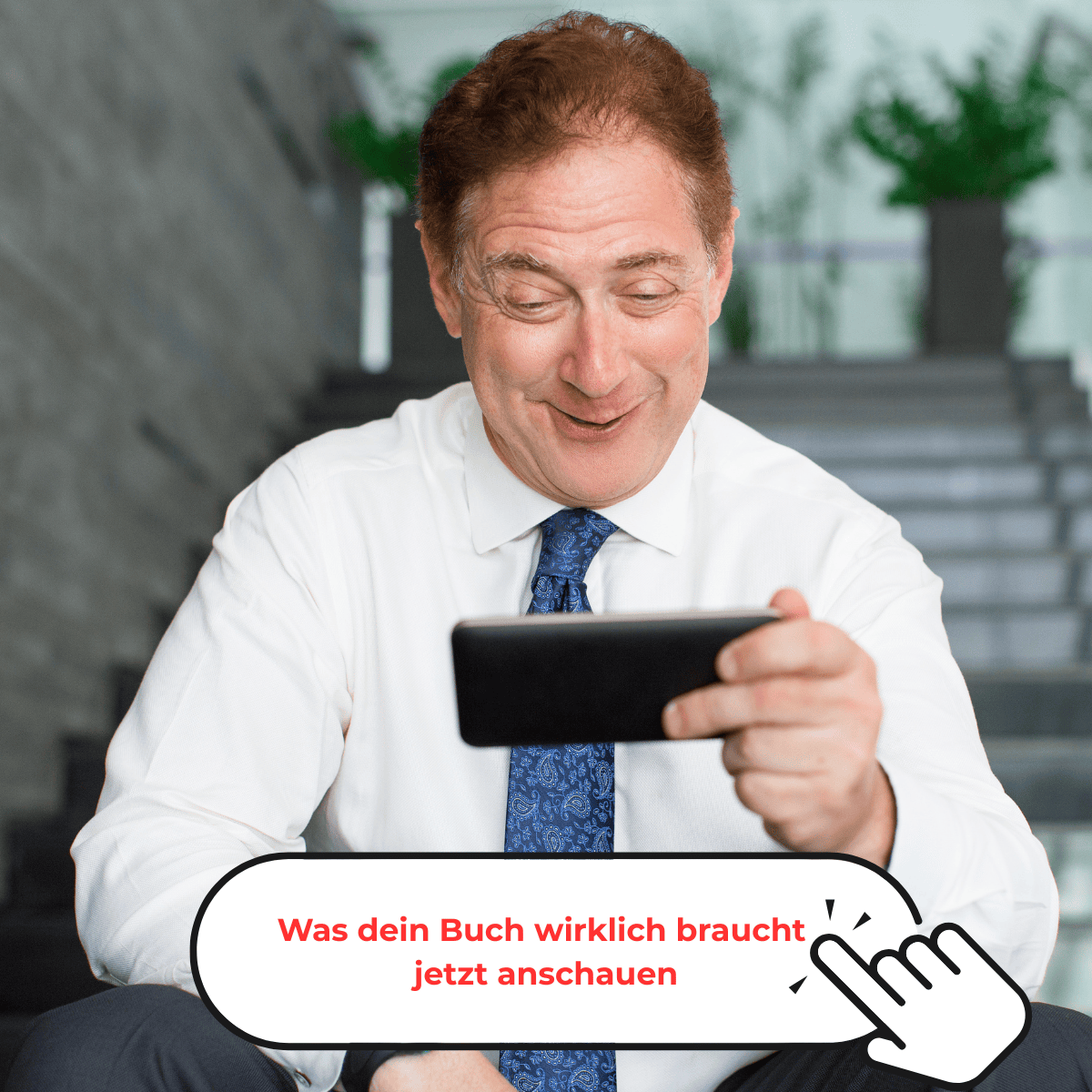 Mann meldet sich zum kostenlosen Webinar "Dein Weg zum wirksamen Expertenbuch" an.